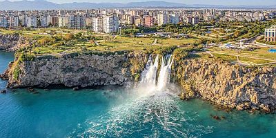 Antalya'ya hava yoluyla gelen turist sayısı 10 milyonu geçti