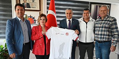 Antalyaspor heyetinden Başkan Topaloğlu’na ziyaret