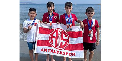 Antalyaspor’un Minikleri Alanya’da Kürsüde
