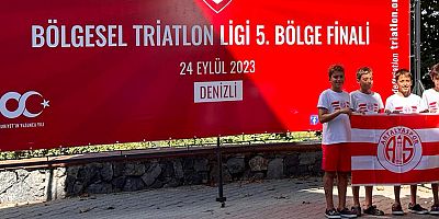 Antalyasporlu Yüzücüler Denizli’de Madalyaya Koştu