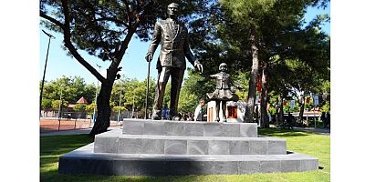 HayatPark’a Atatürk anıtı