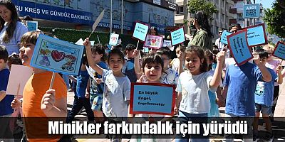 Minikler farkındalık için yürüdü