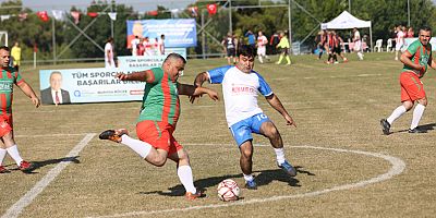 Muhtarlar Futbol Turnuvası’nda zorlu çeyrek final tamamlandı