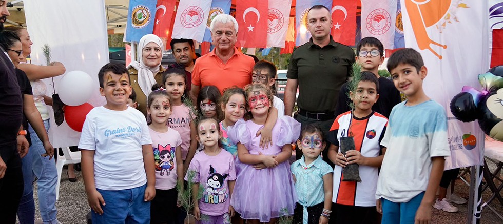4. Cittaslow Çocuk Şenliği Finike’de Renkli Görüntülere Sahne Oldu