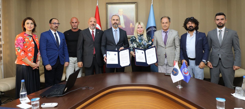 Akdeniz Üniversitesi ile Bayburt Üniversitesi arasında İHA eğitimi alanında iş birliği