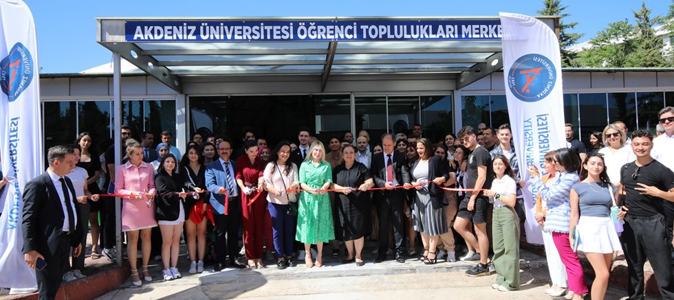 Akdeniz Üniversitesi’nde öğrenciler için üç merkez açılışı yapıldı