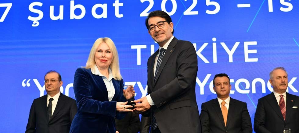 Akdeniz Üniversitesi’ne Kariyer Gelişiminde En Etkin Üniversite Ödülü