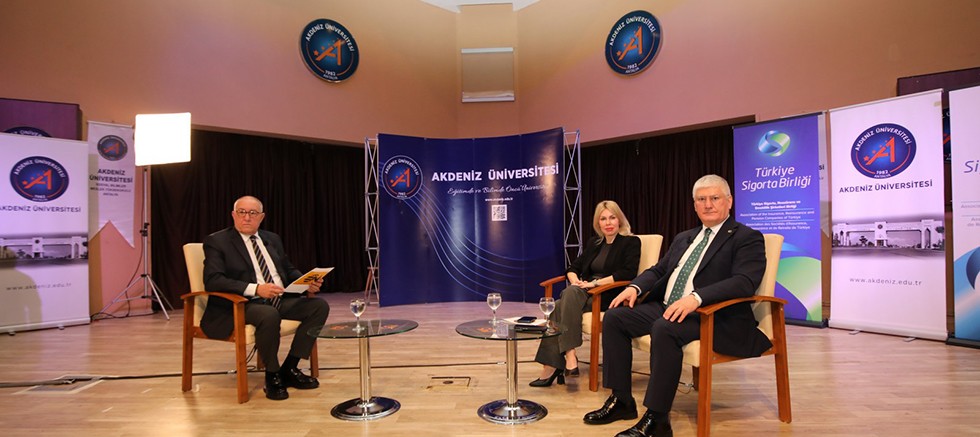 Akdeniz Üniversitesinde sigortacılığın geleceği ve kariyer fırsatları konuşuldu