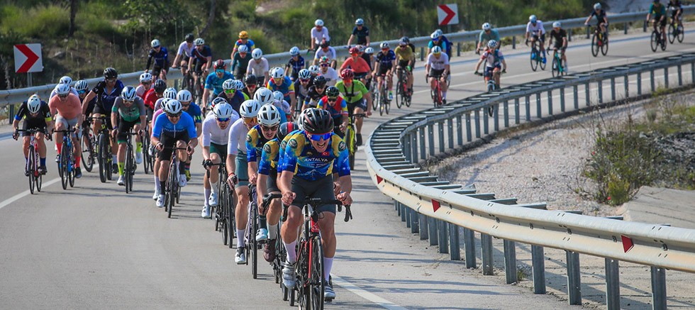 AKRA Gran Fondo Antalya’da madalyalar sahiplerini buldu