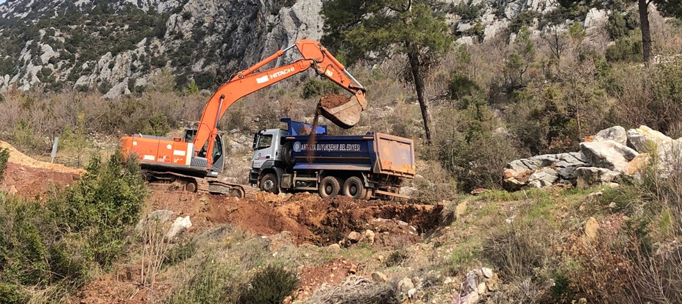 Akseki ve Gündoğmuş yollarında yaz çalışmaları