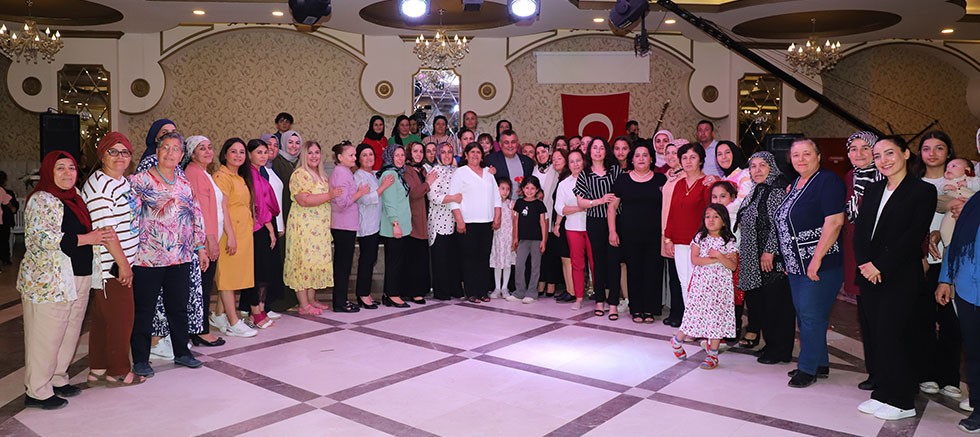 Aksu'da Anneler Günü programı