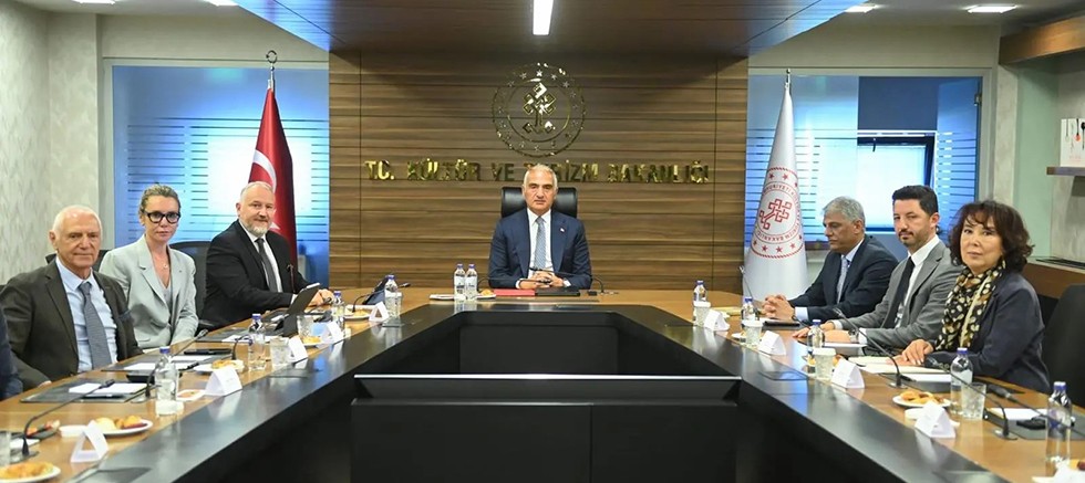 AKTOB Yönetim Kurulu, Kültür ve Turizm Bakanı Mehmet Nuri Ersoy’u Ziyaret Etti