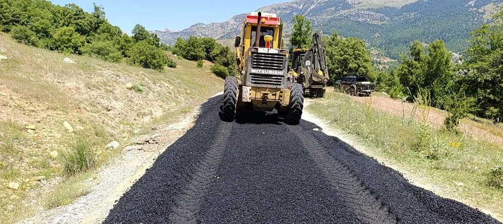 Alanya’nın yayla yollarında yaz mesaisi