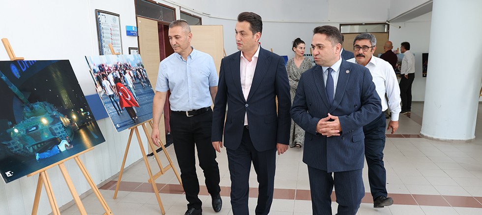 ALKÜ'de 15 Temmuz Konferansı ve Fotoğraf Sergisi düzenlendi