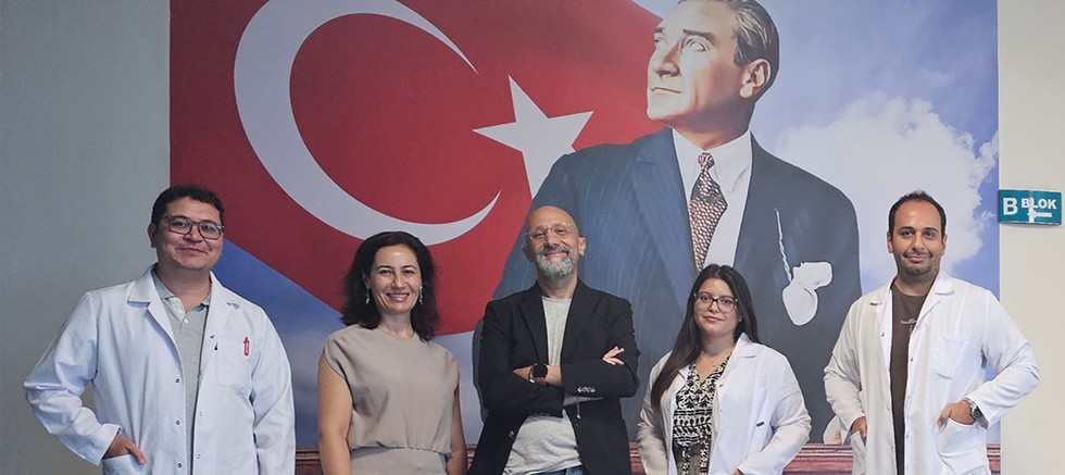 ALKÜ'den klinik nörobilim alanında uluslararası başarı