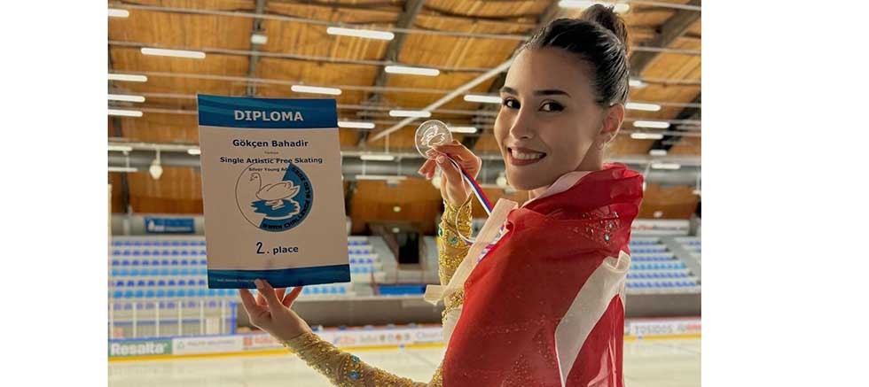 ALKÜ'lü akademisyenin buz pateninde hedefi Dünya Şampiyonluğu