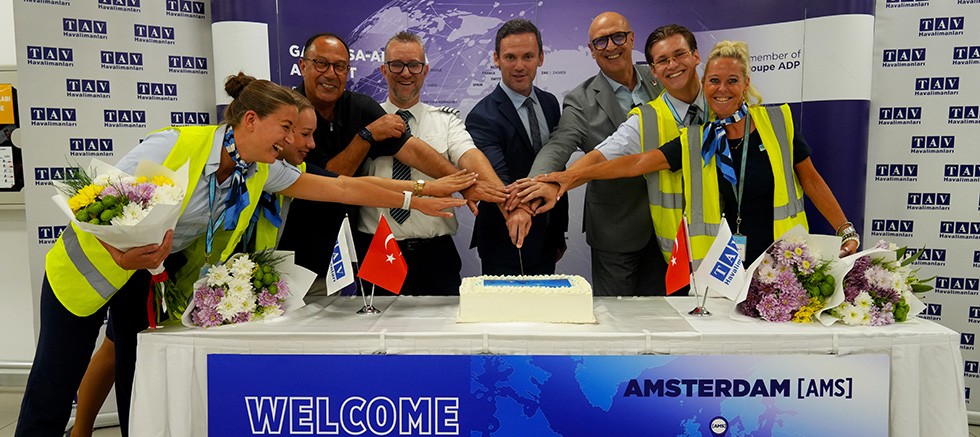 Amsterdam'dan ilk uçuş gerçekleştirildi
