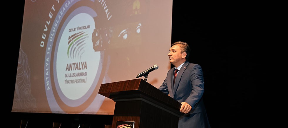 Antalya 14. Uluslararası Tiyatro Festivali perdeyi açtı