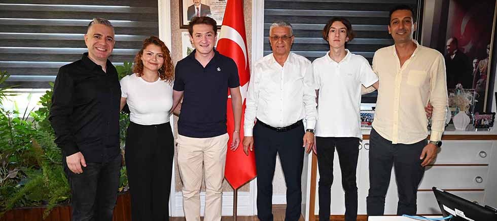 Antalya Bisiklet Sevenler Spor Kulübü’nden Başkan Topaloğlu’na ziyaret 
