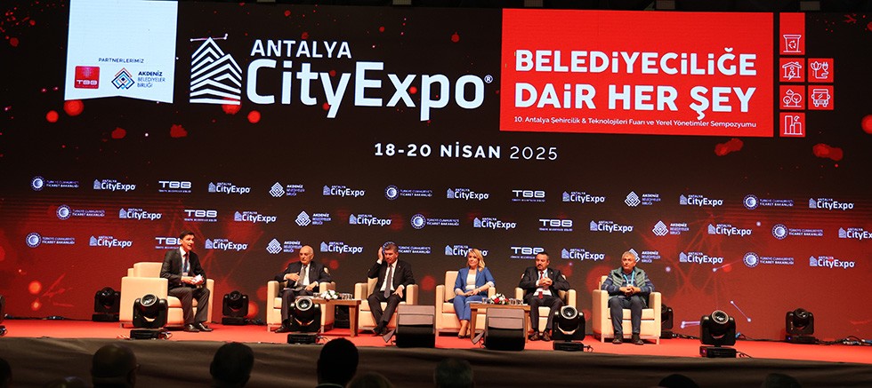 Antalya’da çevre korumada yerel yönetimlerin sorumluluğu ele alındı