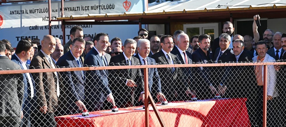 Antalya'da Müftülük Hizmet Binaları ile cami projesinin temeli atıldı