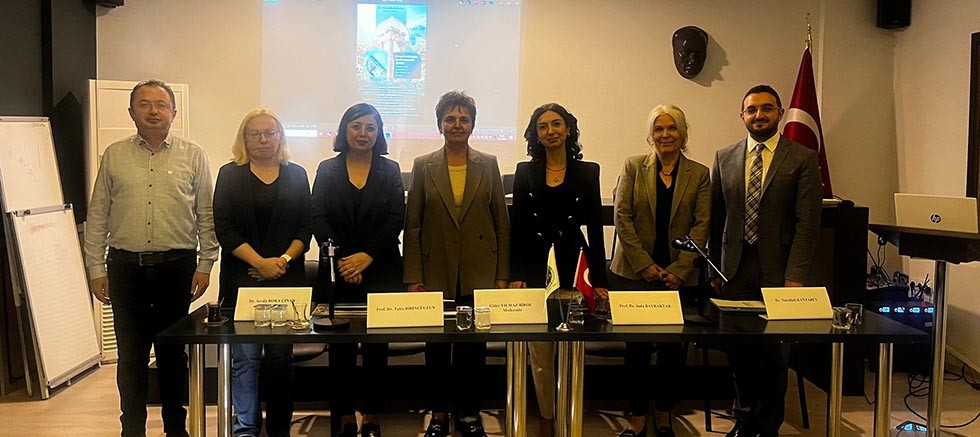 Antalya Kent Konseyi'nde 