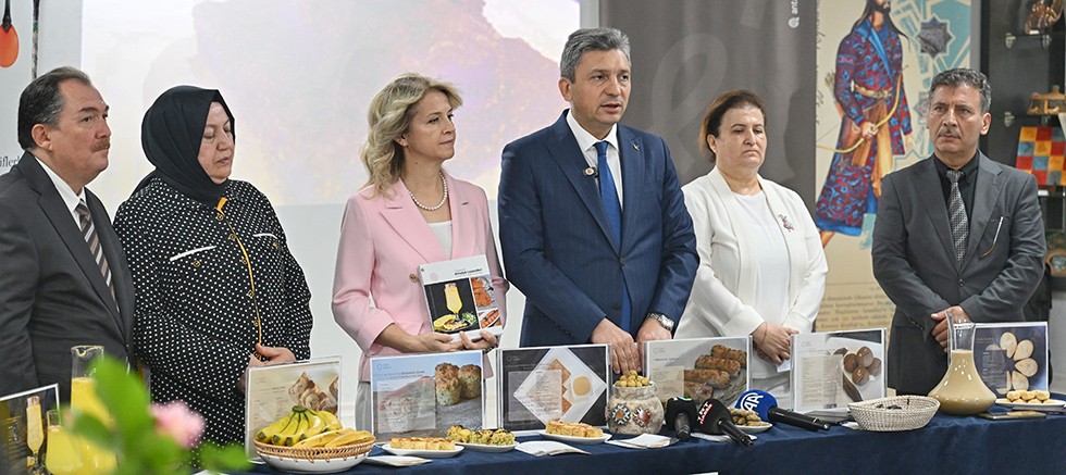 Antalya'nın tescilli lezzetleri glütensiz tariflerle kitaplaştı