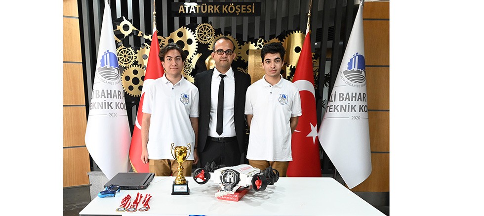 Antalya OSB'li öğrencilerden uluslararası başarı