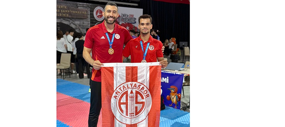 Antalyaporlu Kick Boksörlerden İzmir’de 2 Madalya 1 Milli Takım Vizesi