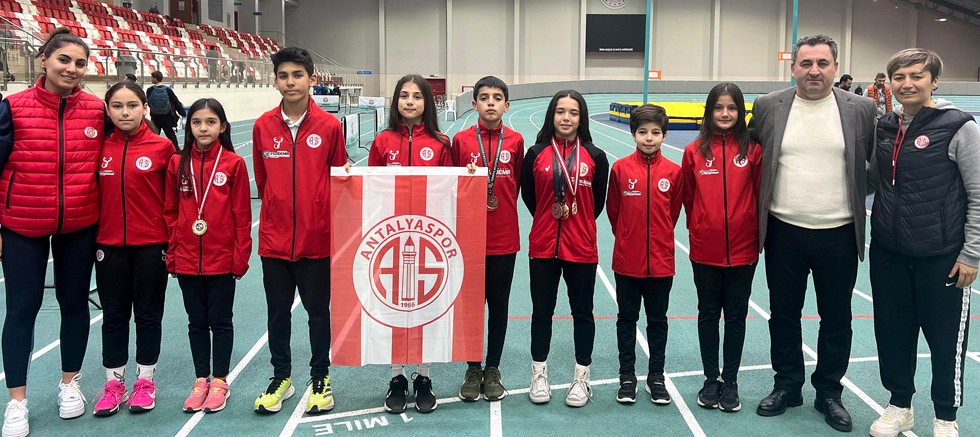 Antalyaspor Atletizm Takımı Türkiye Şampiyonalarına Devam Ediyor