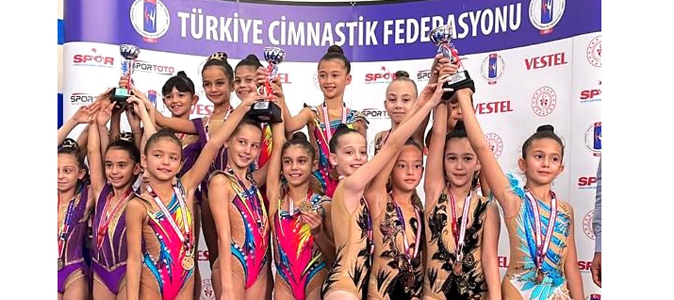 Antalyaspor Ritmik Cimnastik Takımı Türkiye Şampiyonu Oldu!