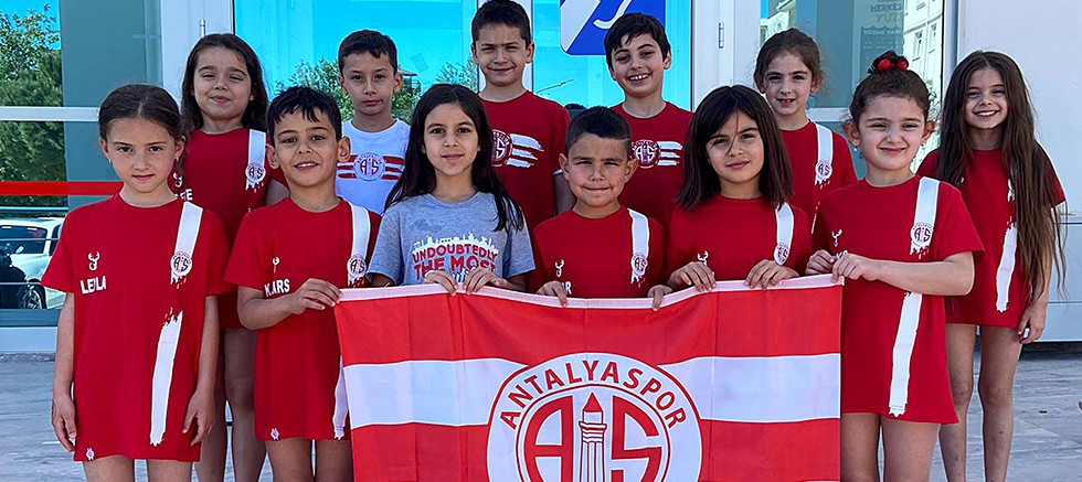 Antalyaspor’un Minik Kulaçları Gelişimlerini Ortaya Koydu