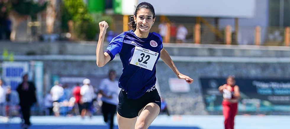 Antalyasporlu Meryem’den Para Atletizmde Özel Başarı