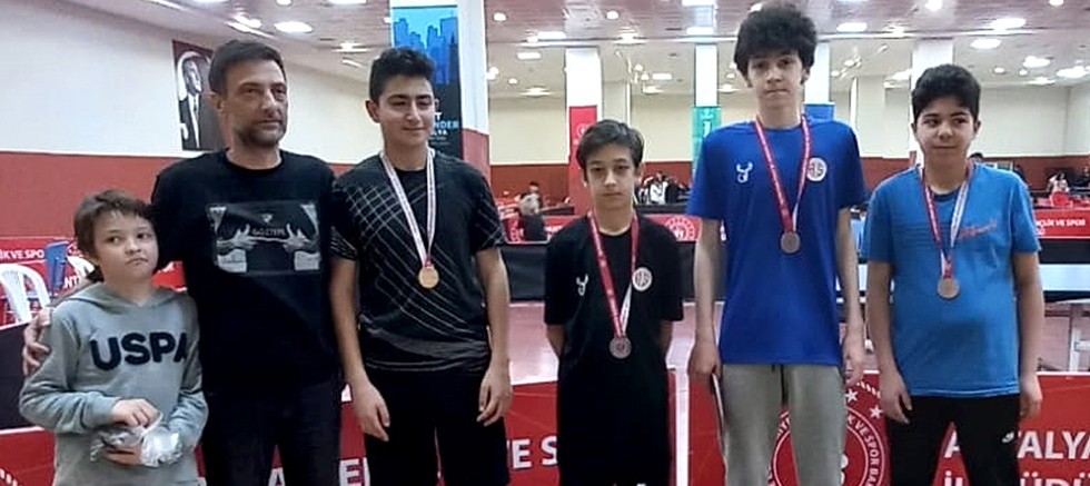 Antalyasporlu Raketler Madalyaları Topladı
