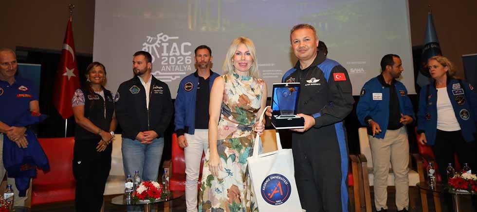 Astronotlar Akdeniz Üniversitesi’nde Çocuklar ve Gençlerle Buluştu