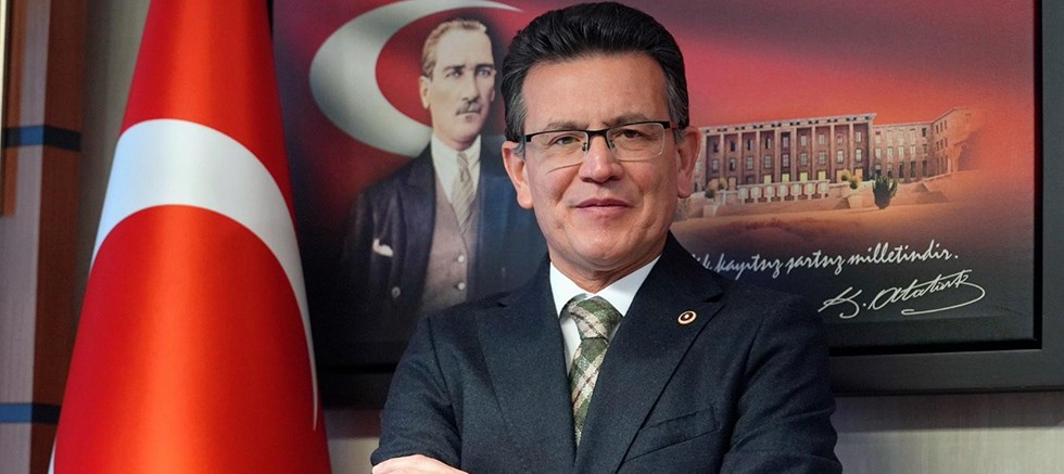 Atay Uslu: 2025-2026 Eğitim Öğretim Yılı kutlu olsun