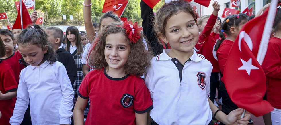 Bakanlık ‘Geleceğin Dünyasında Çocuk ve Çocukluk’ temasıyla ilk kez Çocuk Zirvesi düzenleyecek