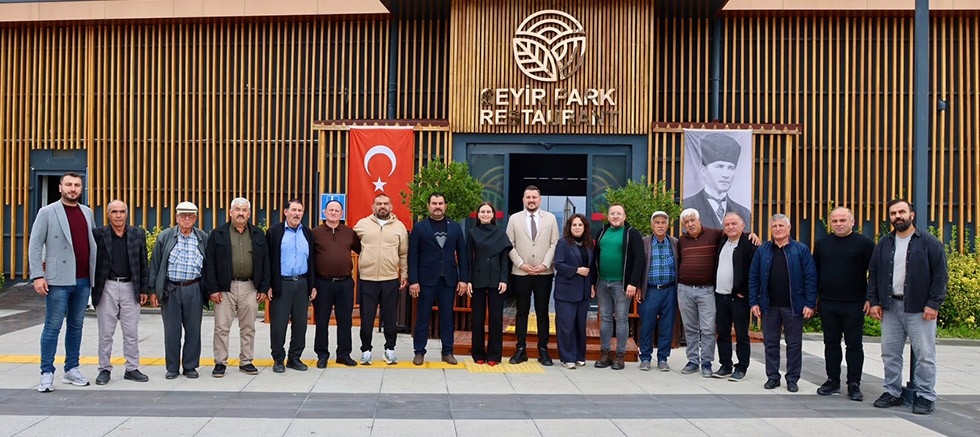 Başkan Caran'dan Korkuteli'nin mahalli sanatçılarına teşekkür