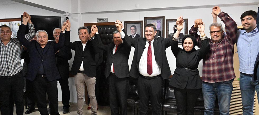 Başkan Dere seçim ziyaretlerine Batı ilçelerden başladı