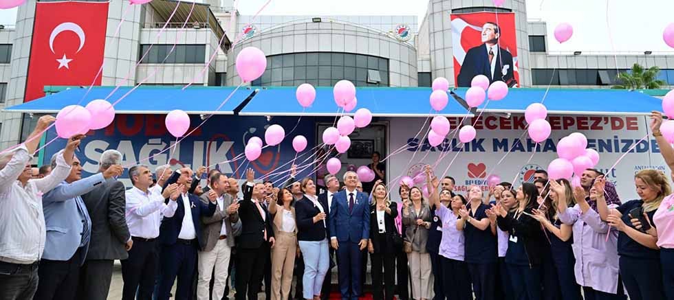 Başkan Kocagöz’den Meme Kanseri Farkındalığına Pembe Balonlu Destek