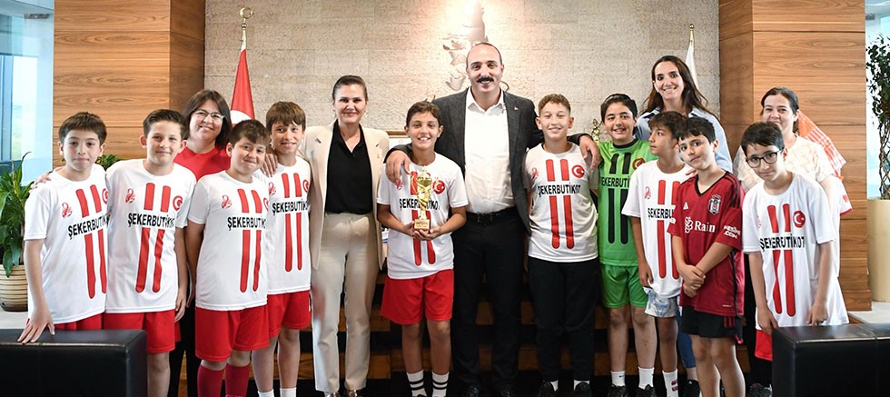 Başkan Kotan şampiyonları ağırladı