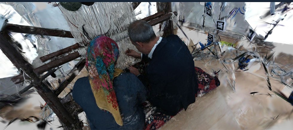 Başkan Menderes Dal halı tezgahında dokuma yaptı