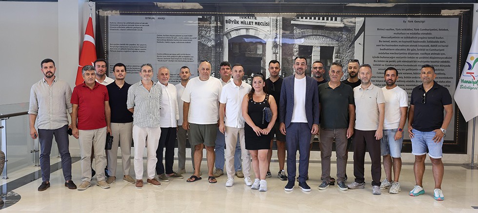 Başkan Vekili Çiçek, Side esnafıyla bir araya geldi