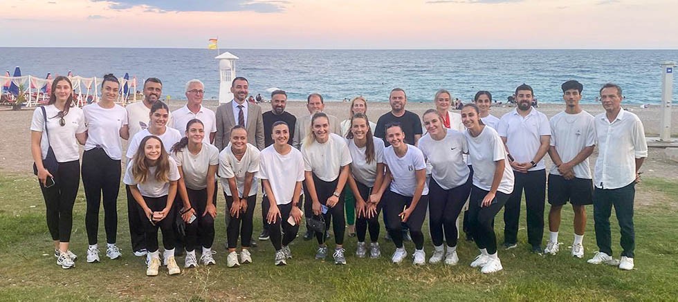 Başkan Vekili Çiçek'ten Trendy Hotels Manavgat Belediyespor'a moral ziyareti
