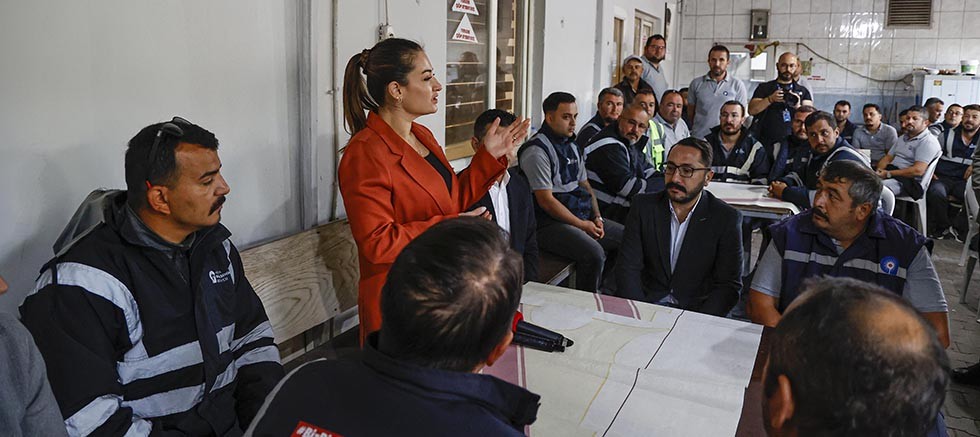 Başkan Vekili Özdemir’den Fen İşleri Dairesi Başkanlığı personeline ziyaret 