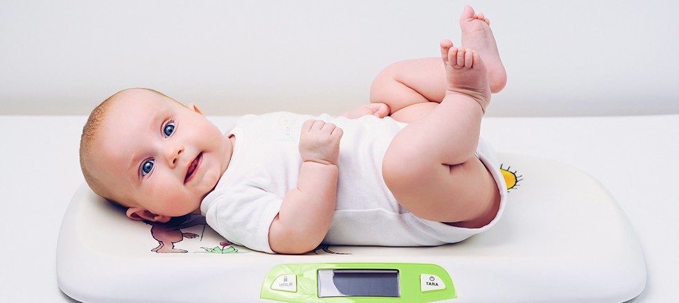 Bebeklik döneminde sağlıklı kilo kontrolü için yapılması gerekenler