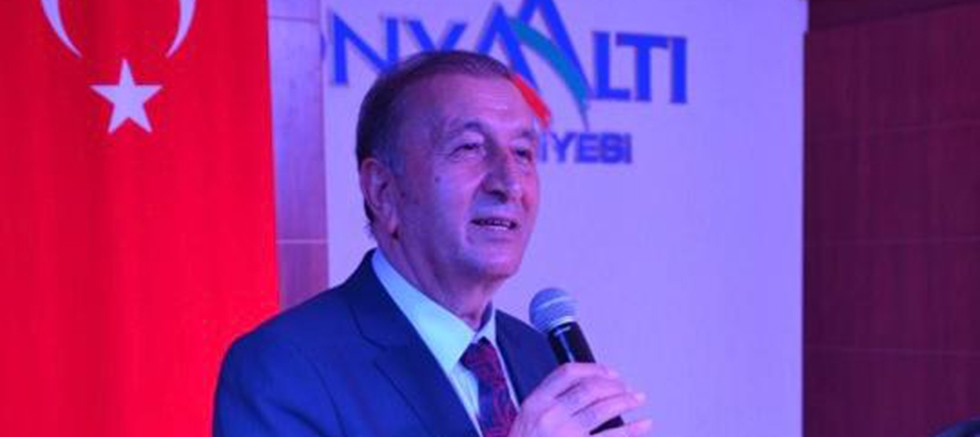 Bedri Yalçın: Gençlere Gelecek Dersi Vermeden Önce Bugünün Sorumluluğu Alınmalıdır