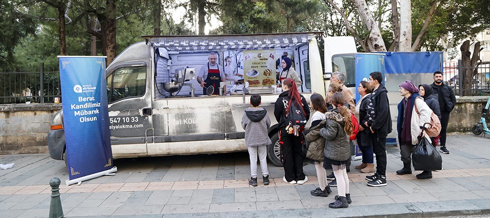 Büyükşehir’den Berat Kandili’nde lokma ve kandil simidi ikramı