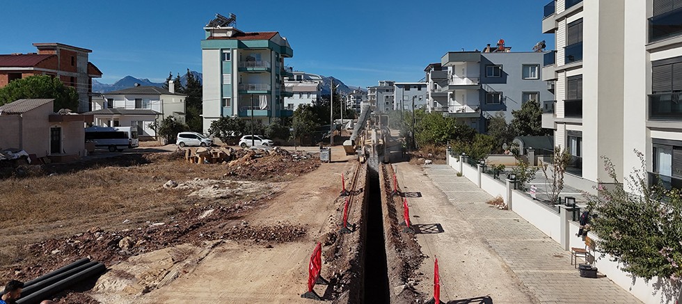 Büyükşehir’den Döşemealtı’na 124 Kilometre Yeni Kanalizasyon Hattı