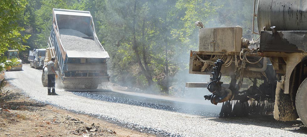 Büyükşehir’den Gündoğmuş’a yol yatırımı